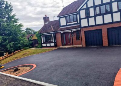 Tarmac Driveways - Border Surfacing - Your local tarmacing specialists